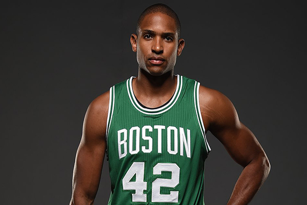 稳固防守做 稳固防守做